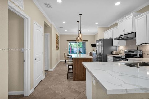 Casa en alquiler en Cutler Bay, Florida, 4 dormitorios, 191.47 m2 № 1780069 - foto 8