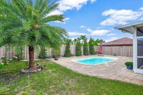 Casa en alquiler en Cutler Bay, Florida, 4 dormitorios, 191.47 m2 № 1780069 - foto 14