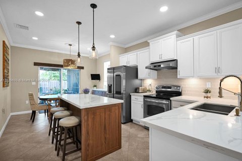 Villa ou maison à louer à Cutler Bay, Floride: 4 chambres, 191.47 m2 № 1780069 - photo 10