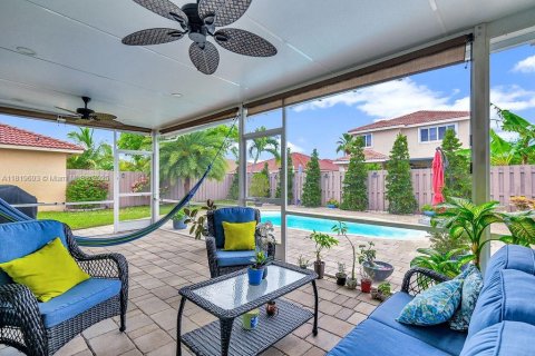 Villa ou maison à louer à Cutler Bay, Floride: 4 chambres, 191.47 m2 № 1780069 - photo 17