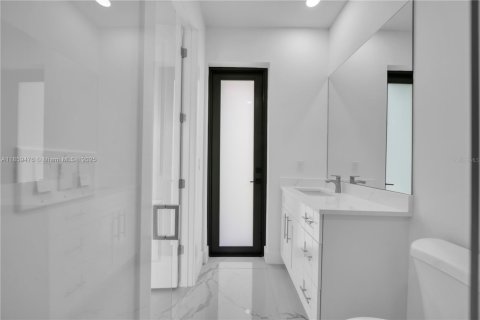 Casa en venta en Lehigh Acres, Florida, 4 dormitorios, 177.63 m2 № 1888088 - foto 29
