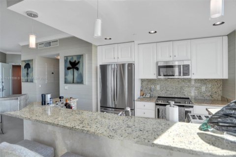 Купить кондоминиум в Майами-Бич, Флорида 2 спальни, 144.65м2, № 2020927 - фото 14