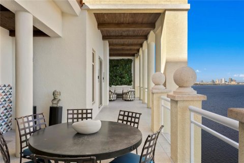 Copropriété à vendre à Tampa, Floride: 3 chambres, 570.7 m2 № 2400112 - photo 14