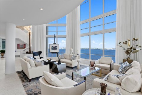 Copropriété à vendre à Tampa, Floride: 3 chambres, 570.7 m2 № 2400112 - photo 6