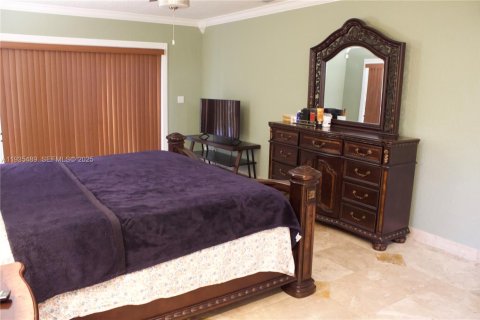 Villa ou maison à vendre à Coral Springs, Floride: 4 chambres, 280.29 m2 № 1993606 - photo 24