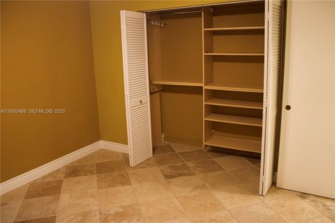 Villa ou maison à vendre à Coral Springs, Floride: 4 chambres, 280.29 m2 № 1993606 - photo 25