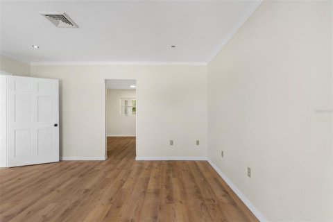 Снять в аренду коммерческую недвижимость в Клируотер, Флорида 142.88м2, № 2272887 - фото 4