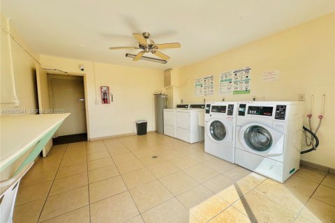 Купить кондоминиум в Хайалиа, Флорида 1 спальня, 61.32м2, № 2048052 - фото 26