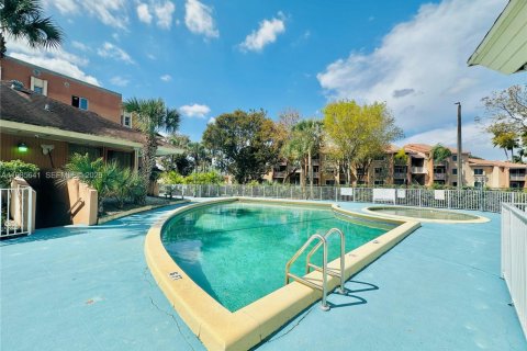 Купить кондоминиум в Хайалиа, Флорида 1 спальня, 61.32м2, № 2048052 - фото 30