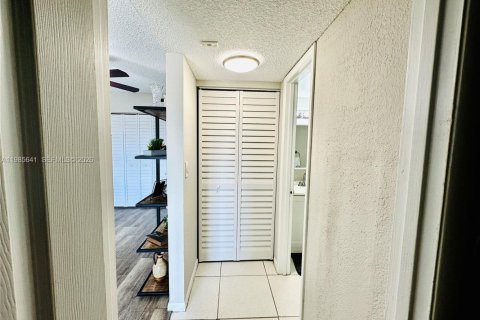 Купить кондоминиум в Хайалиа, Флорида 1 спальня, 61.32м2, № 2048052 - фото 22