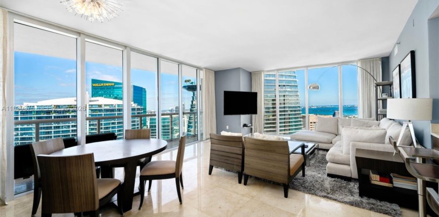 Кондоминиум с 2 спальнями в Майами, Флорида № 2054923