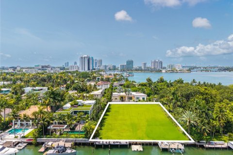 House in Miami Beach, Florida 387.5 sq.m. № 1820028 - photo 5