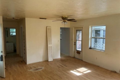 House in Deltona, Florida 1 bedroom, 78.41 sq.m. № 1914464 - photo 10