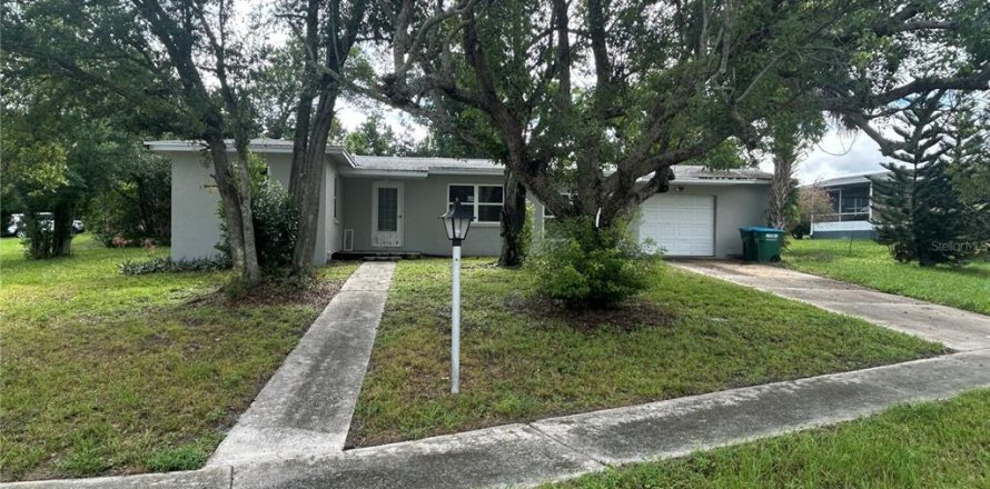 House in Deltona, Florida 1 bedroom, 78.41 sq.m. № 1914464