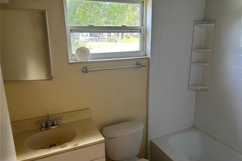 House in Deltona, Florida 1 bedroom, 78.41 sq.m. № 1914464 - photo 17