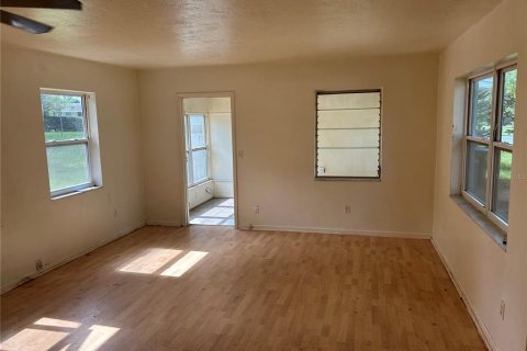 House in Deltona, Florida 1 bedroom, 78.41 sq.m. № 1914464 - photo 9