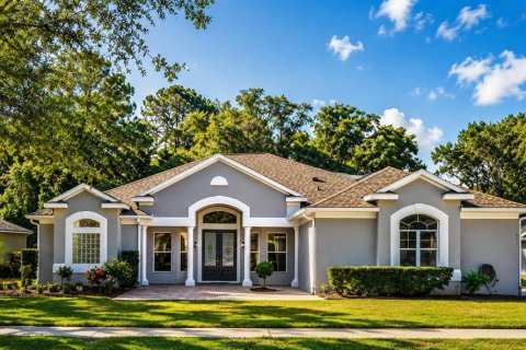 House in Lake Mary, Florida 4 bedrooms, 244.43 sq.m. № 2167423 - photo 2
