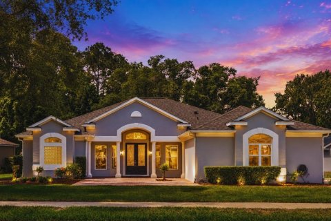 House in Lake Mary, Florida 4 bedrooms, 244.43 sq.m. № 2167423