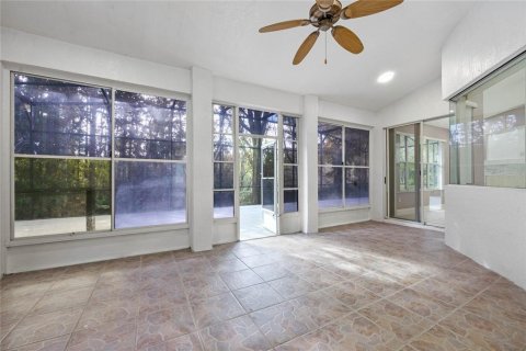 House in Lake Mary, Florida 4 bedrooms, 244.43 sq.m. № 2167423 - photo 9