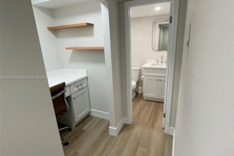 Appartement à louer à Miami, Floride: 2 chambres, 102.19 m2 № 1955224 - photo 17