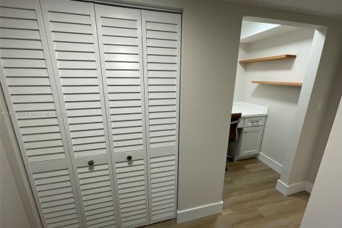 Appartement à louer à Miami, Floride: 2 chambres, 102.19 m2 № 1955224 - photo 15