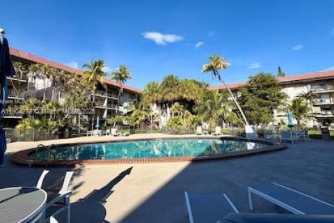 Appartement à louer à Miami, Floride: 2 chambres, 102.19 m2 № 1955224 - photo 5