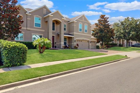 House in Winter Garden, Florida 7 bedrooms, 437.01 sq.m. № 1810985 - photo 2