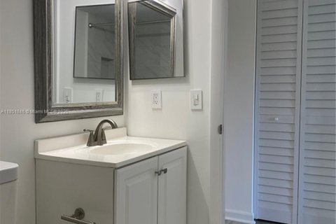 Снять в аренду кондоминиум в Пемброк-Пайнс, Флорида 1 спальня, 63.64м2, № 1858950 - фото 11