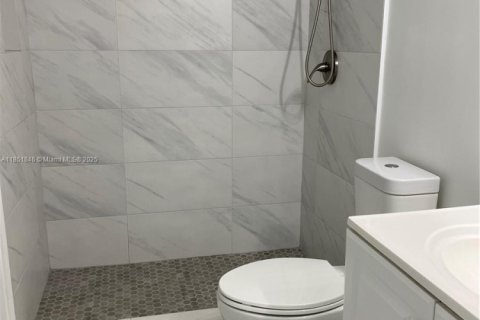 Снять в аренду кондоминиум в Пемброк-Пайнс, Флорида 1 спальня, 63.64м2, № 1858950 - фото 14