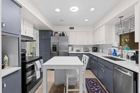 Villa ou maison à louer à Fort Lauderdale, Floride: 3 chambres, 149.94 m2 № 2177390 - photo 17