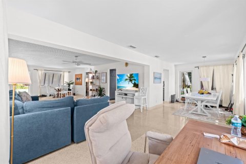 Villa ou maison à louer à Fort Lauderdale, Floride: 3 chambres, 149.94 m2 № 2177390 - photo 13