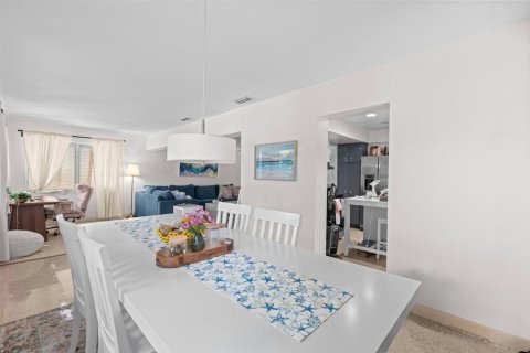 Villa ou maison à louer à Fort Lauderdale, Floride: 3 chambres, 149.94 m2 № 2177390 - photo 15