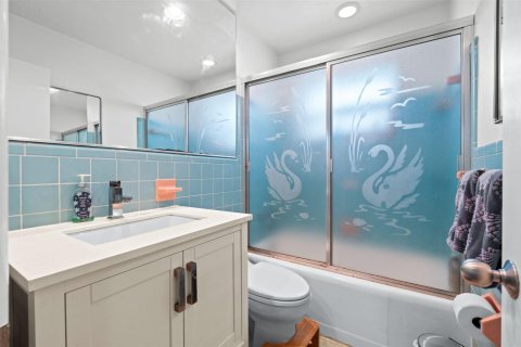 Villa ou maison à louer à Fort Lauderdale, Floride: 3 chambres, 149.94 m2 № 2177390 - photo 22