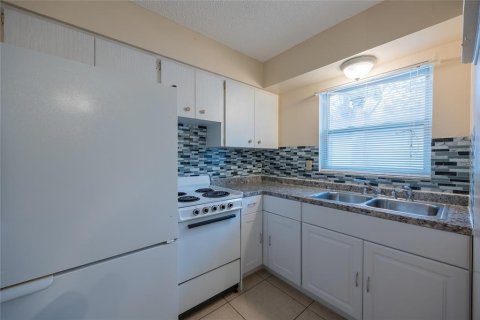 Commercial property in Clearwater, Florida 380.71 sq.m. № 2098243 - photo 28