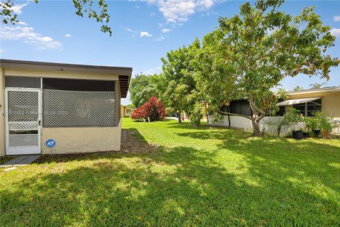 House in Tamarac, Florida 2 bedrooms, 98.1 sq.m. № 1756969 - photo 20