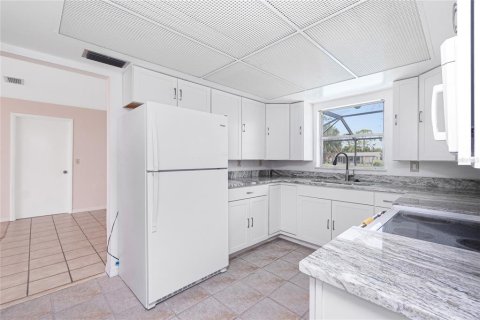 Casa en venta en Rotonda, Florida, 3 dormitorios, 165.92 m2 № 1658970 - foto 16