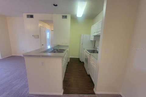 Condominio en venta en Tampa, Florida, 1 dormitorio, 68.56 m2 № 2207479 - foto 11