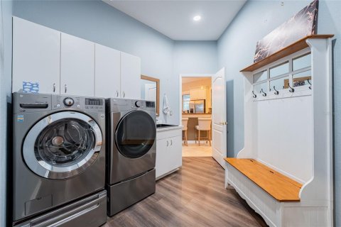 Casa en alquiler en Orlando, Florida, 5 dormitorios, 301.93 m2 № 2104682 - foto 20