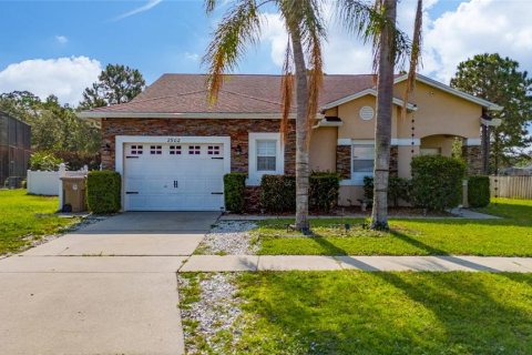 House in Kissimmee, Florida 3 bedrooms, 148.92 sq.m. № 1677733 - photo 1