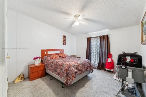 House in Clewiston, Florida 4 bedrooms № 1685758 - photo 20