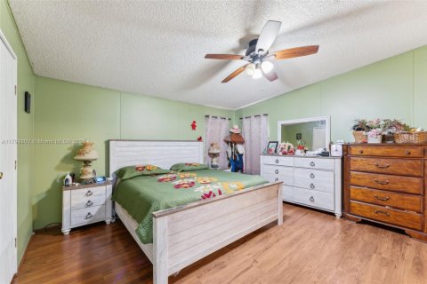 House in Clewiston, Florida 4 bedrooms № 1685758 - photo 14