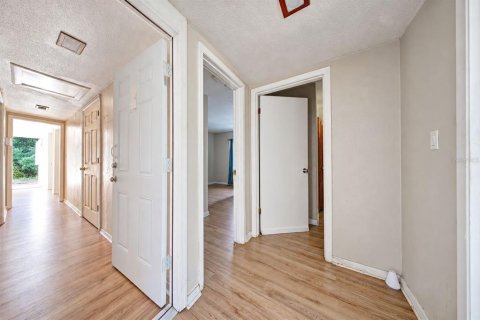 Villa ou maison à vendre à Orlando, Floride: 4 chambres, 256.5 m2 № 2420387 - photo 14