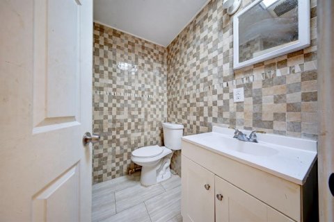 Villa ou maison à vendre à Orlando, Floride: 4 chambres, 256.5 m2 № 2420387 - photo 30