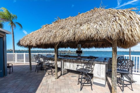 Condominio en venta en Saint Petersburg, Florida, 2 dormitorios, 82.68 m2 № 2406756 - foto 29