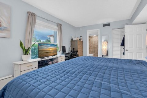 Condominio en venta en Saint Petersburg, Florida, 2 dormitorios, 82.68 m2 № 2406756 - foto 17