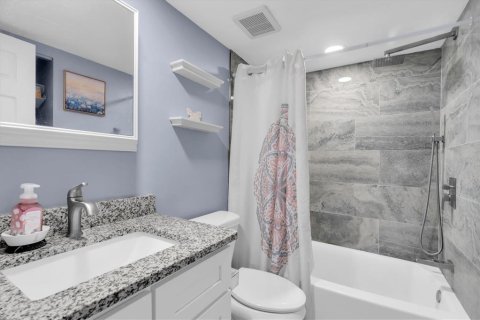 Condominio en venta en Saint Petersburg, Florida, 2 dormitorios, 82.68 m2 № 2406756 - foto 21