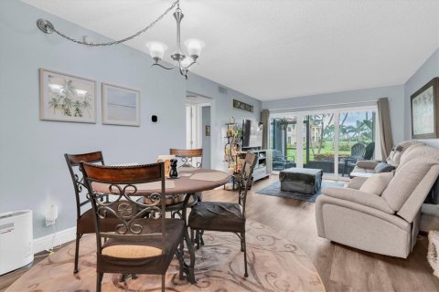 Condominio en venta en Saint Petersburg, Florida, 2 dormitorios, 82.68 m2 № 2406756 - foto 14