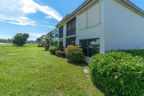 Condominio en venta en Saint Petersburg, Florida, 2 dormitorios, 82.68 m2 № 2406756 - foto 25