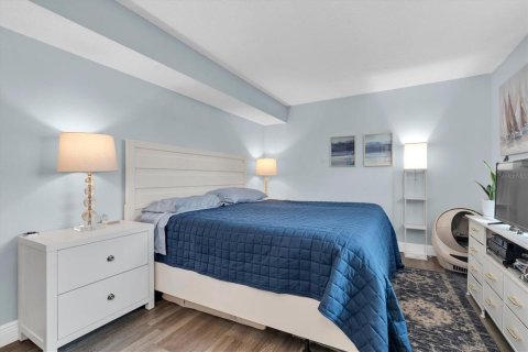 Condominio en venta en Saint Petersburg, Florida, 2 dormitorios, 82.68 m2 № 2406756 - foto 16