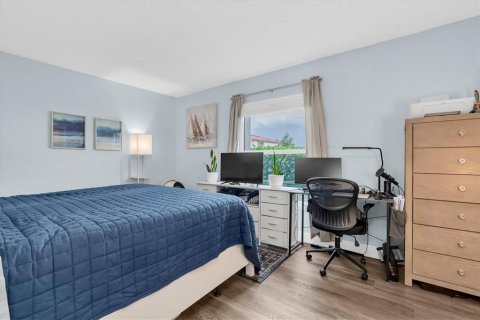 Condominio en venta en Saint Petersburg, Florida, 2 dormitorios, 82.68 m2 № 2406756 - foto 15